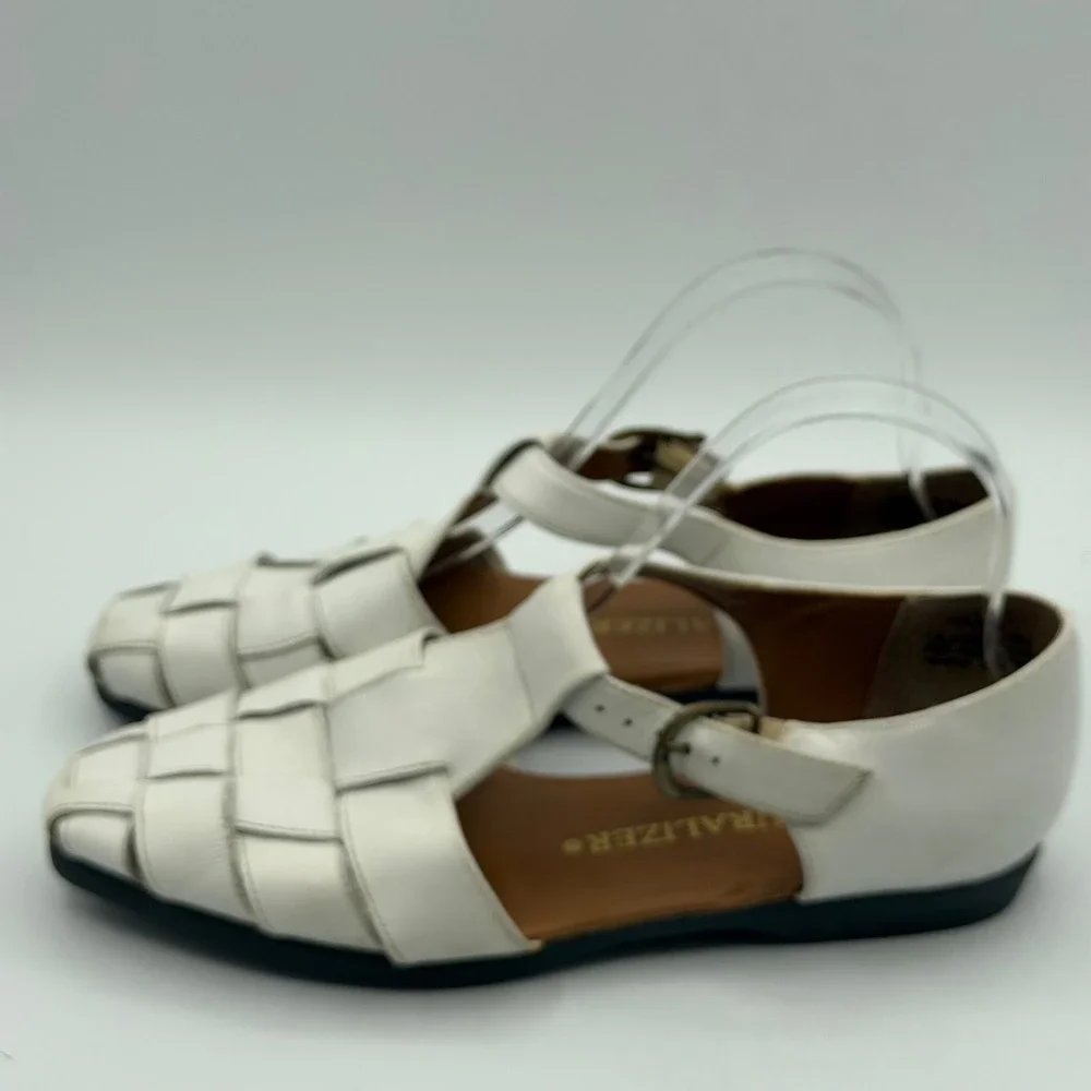 Naturalizer Fisherman Sandals Women 8M White Leather Travel Boho Cottage Comfort